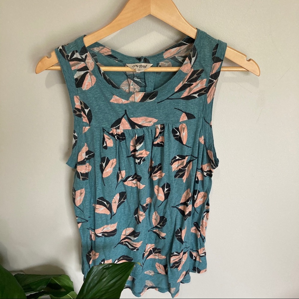 Lucky Sleeveless Top